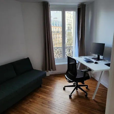 Apartment Renovated Designer 2-bedroom Apartment, Bibliotheque Nationale De France And Seine Paris